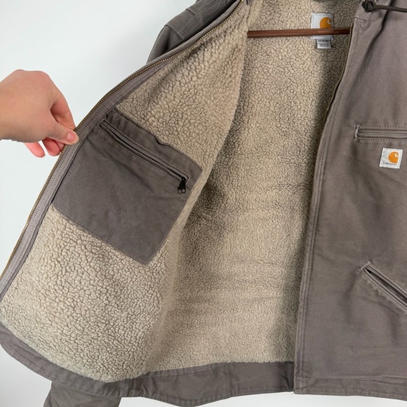 Carhartt Sandstone Sherpa-Lined Sierra Jacket - Picture 9 of 10